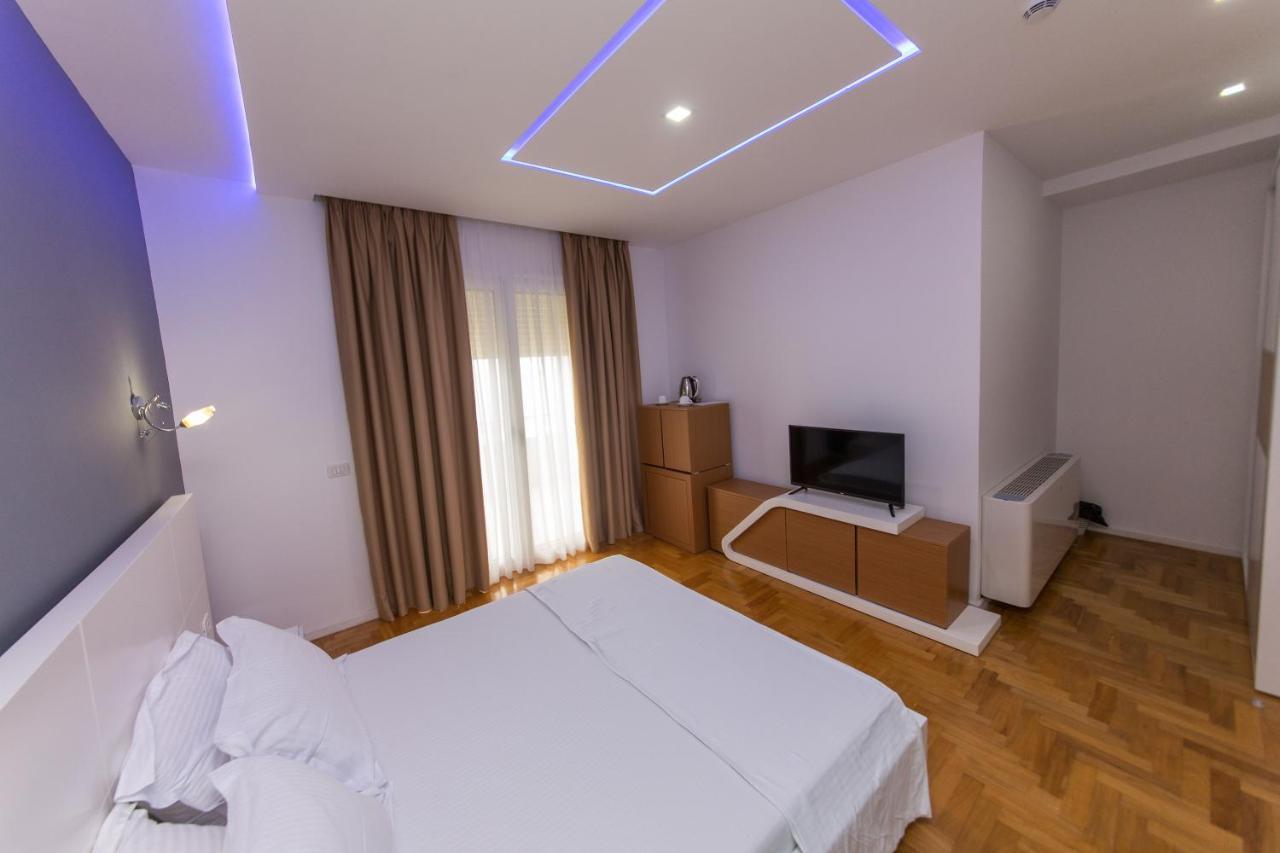 Aler Luxury Vlore Hotel Bagian luar foto